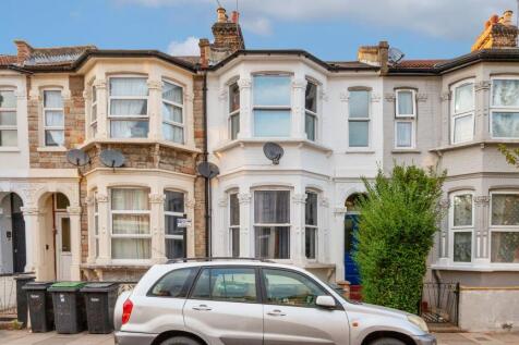 Ground Floor Flat, 20 Hillside Road, Stamford Hill, London, N15 6NB