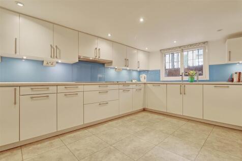 Kitchen.jpg