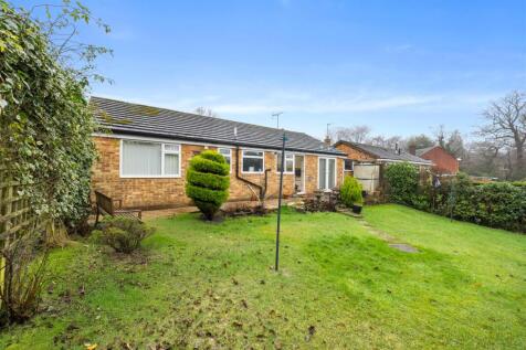Crowborough, TN6 - property photo