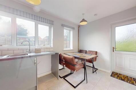 Amber Hill 23 Dining Area.jpg