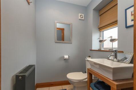 08 - 23 Barugh Lane S75 1LH.jpg