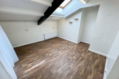 13b St Georges Street, Douglas