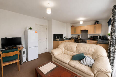 Tarrant Court, Ingleside Drive, Stevenage  photo 3