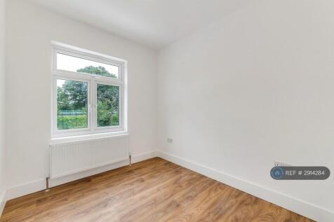 Bulstrode Avenue, Hounslow, TW3 photo 4
