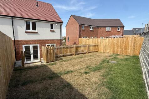 Plot 449 garden 1.jpeg
