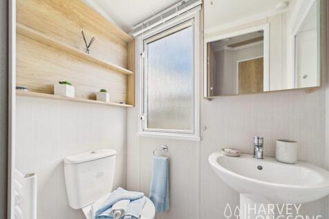 Additional Toilet in the Swift Burgundy Holiday Ca