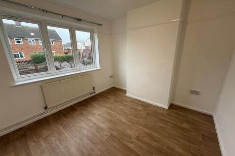 11 Ryder Way Lounge.jpg