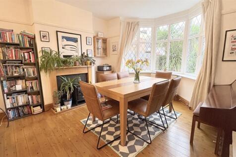 Open Plan Dining Area