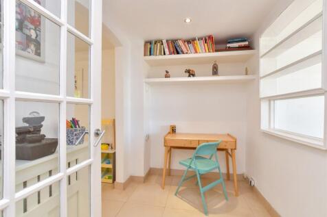 Internal Lifestyle Photograph