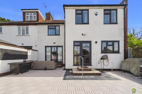 Presented by Clinton at EweMove Bexleyheath and Da