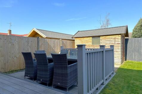 Decked Seating Area 397