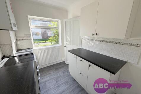 Edinburgh Court, Ellesmere Port, Cheshire, CH65 5EF photo 4