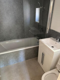 Stalybridge, SK15 photo 5