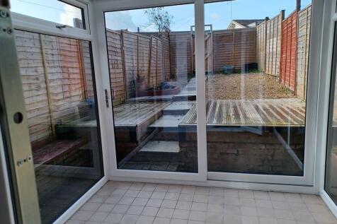 Middleton Close, Warminster photo 4