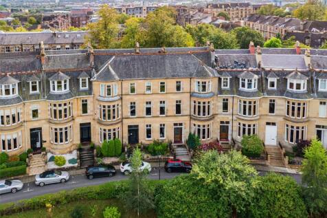 6 bed, 2 bath Terraced in Glasgow - Photo 4