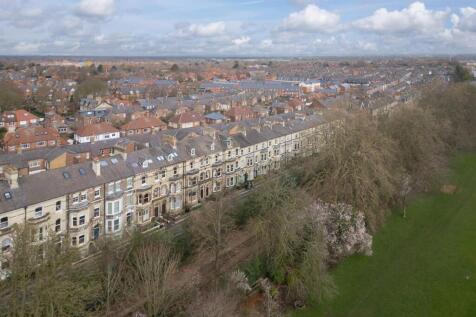 Grosvenor Terrace &amp; Front Outlook
