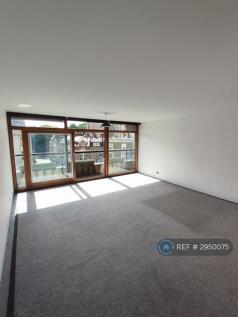 Studio Room
