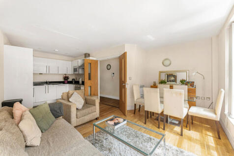 Reception/Kitchen