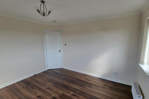 Lindsay Gardens,Bathgate,EH48 photo 4