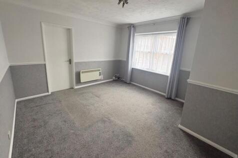 The Ashleighs, Sanders Road, Canvey Island, Essex photo 3