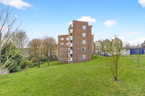 Exterior For Sale 2 Bedroom Flat  Essex  Court  Crystal Palace SE19 Nested Estate Agents photography by 07913296114