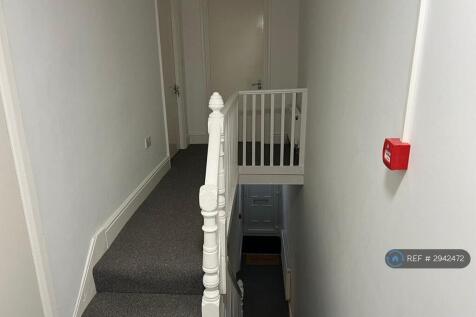Durban Road, London, E15 photo 3