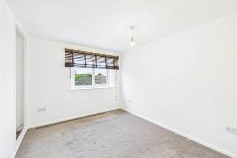 Lanham Gardens, Quedgeley, Gloucester, GL2 photo 4
