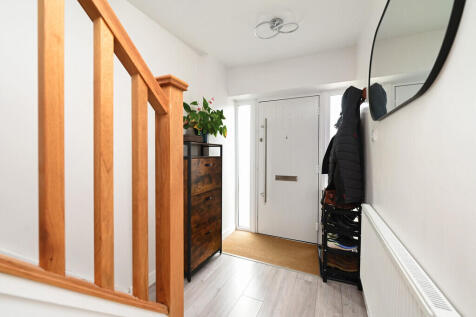 56 The Glebe (6)