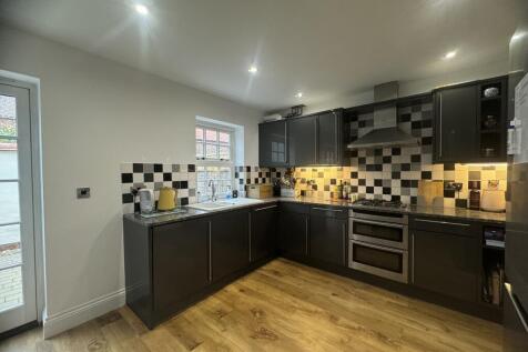 Kitchen diner