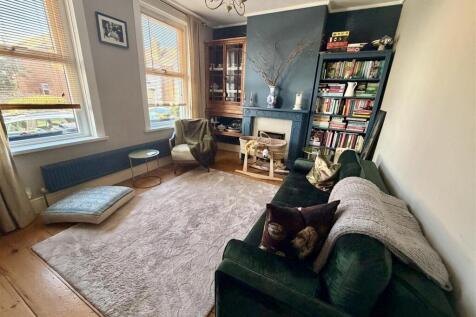 Living Room.jpg