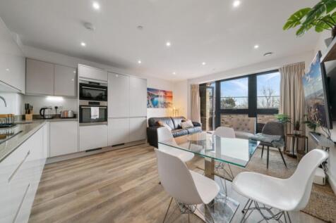 Flat 3, 12 Osiers Road SW18 1UX-8.jpg