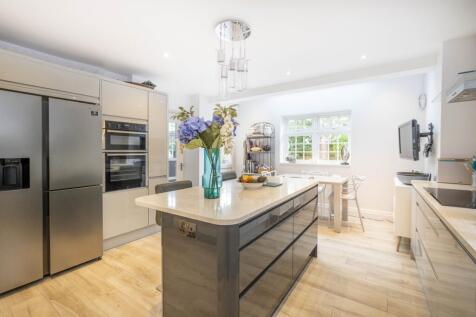 3-cotswold-close-...