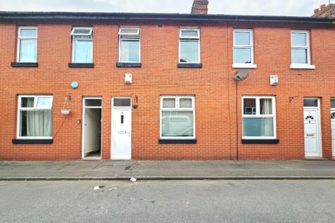 2-bed terraced on Prince Albert Avenue, Levenshulme, Manchester, M19, £1,150/mo