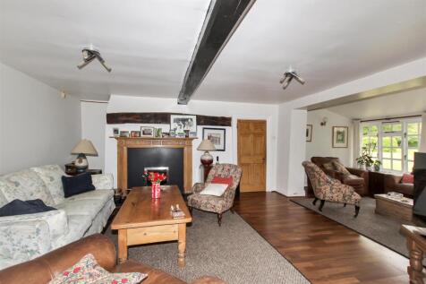 Living Room 2.JPG