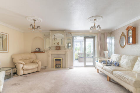 8 Bilberry Close-13