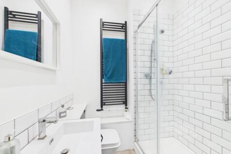 CAM02909G0-PR0353-STILL003