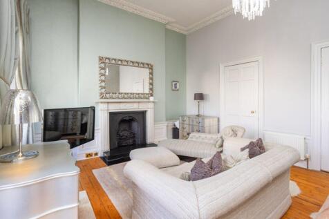 4 bed, 2 bath Town House in Edinburgh - Photo 24