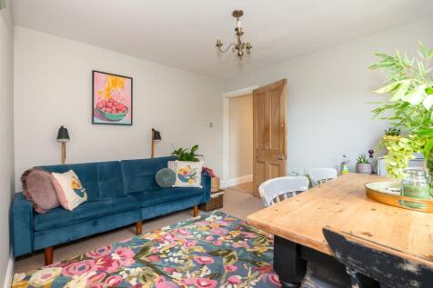 Lounge / Dining Room