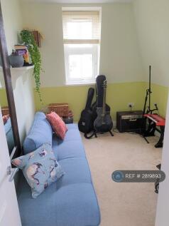 Bedroom #1 (Single/Small Double/Nursery)