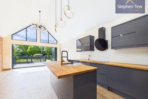 Living / Dining Kitchen