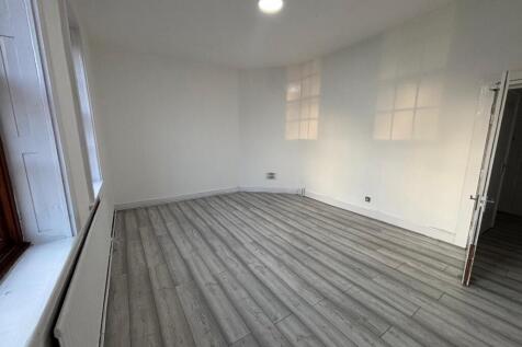 Flat 4, The Elms photo 5
