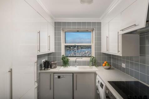 Kitchen_2 Marina View, Kingswear