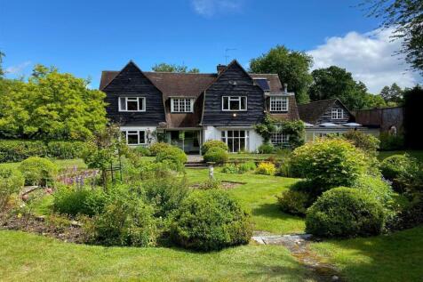 WoodEndGardenSunny4.jpg