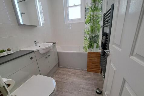 BATHROOM / WC