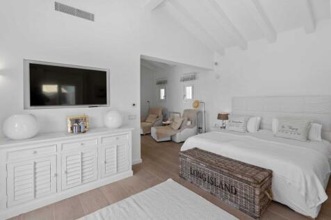 14-port andratx-Hamptons-Style Sea-View Beach House-kaufen-schlafzimmer