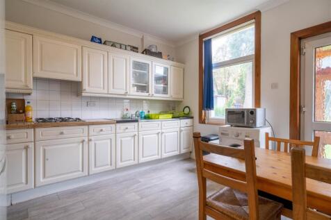 3-bed house on 166 Crookesmoor Road, Crookesmoor, £1,625/mo