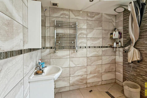 Downstairs shower room