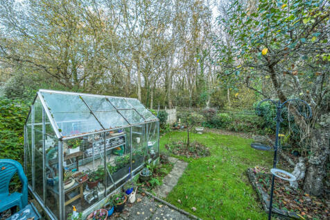 1381728-7-691c78c...