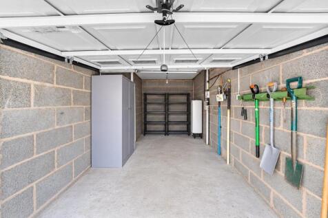 Garage.jpg