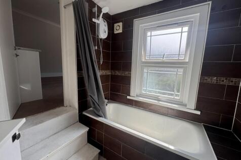 Clarendon Road, Leytonstone, Waltham Forest photo 5